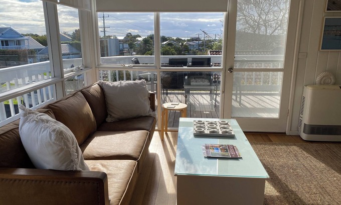 Dromana House | The Gulls Dromana Beach House with a View, WiFi and Dog Friendly.