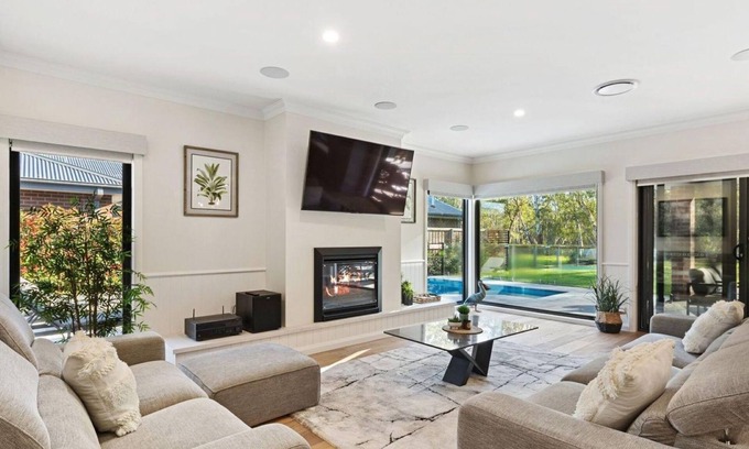 Bundalong House | The Gums so comfortable and spacious. Room for everyone including the family pet.