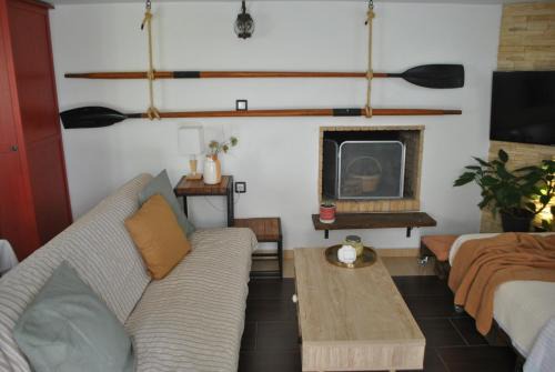 Paloukia Apartment | The Hakuna Matata Studio Apartment
