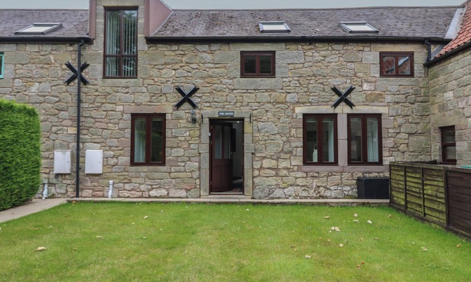 Duddo Cottage | THE HAVEN, pet friendly, character holiday cottage in Norham