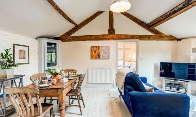Hook Norton House | The Hayloft