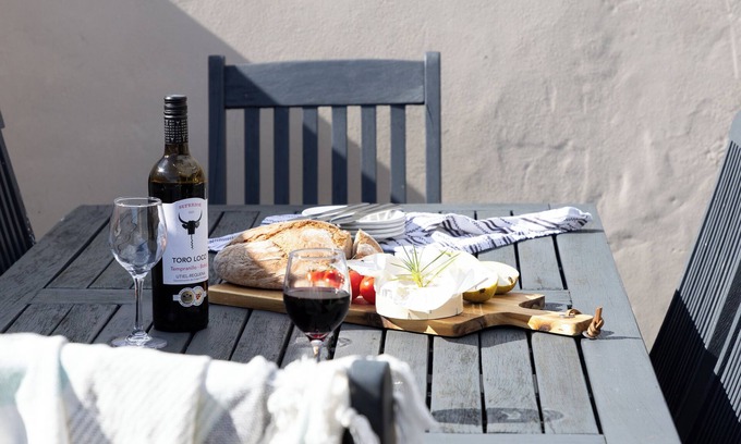 Christchurch Cottage | The Hayloft