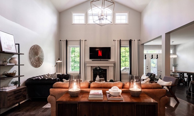 Mono House | The Hazel House: Gorgeous Executive Bungaloft