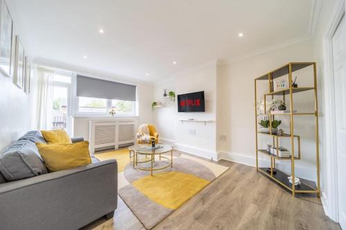 Peninsula Apartment | The Heart of London