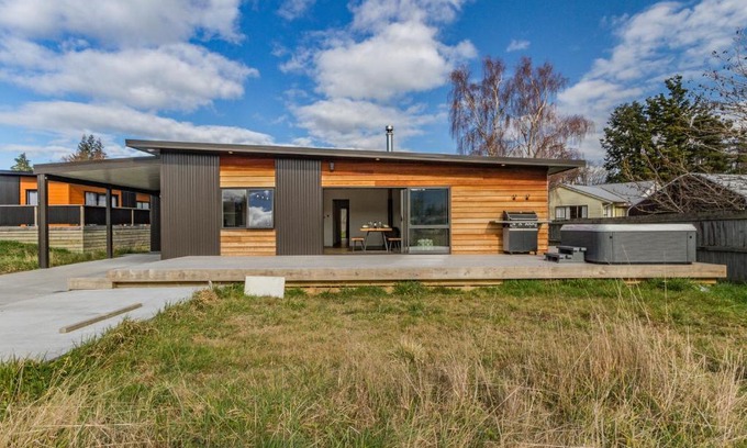 Ohakune House | The Heartwood Lodge - Ohakune Holiday Home