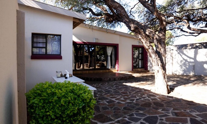 Ga-Segonyana House | The Hedge Guesthouse