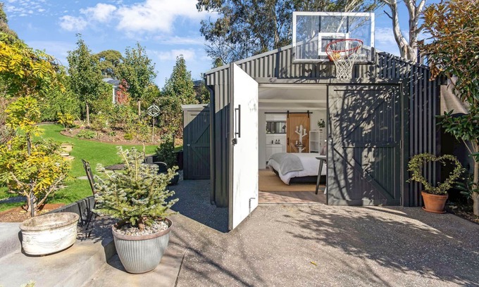 Moss Vale Cottage | The Hen's Den, Moss Vale