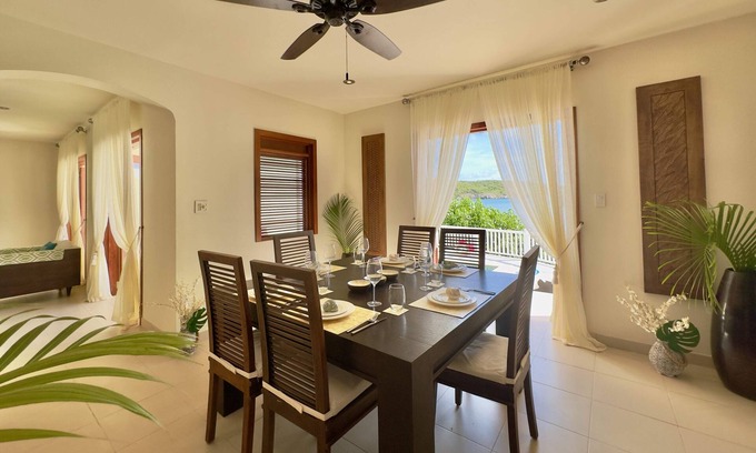 Saint Phillip Parish House | The Hideaway 3 Bedroom Townhouse Pool