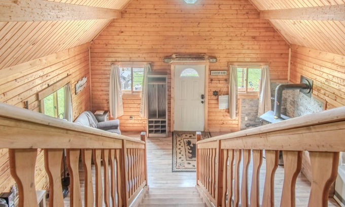 Limerick House | The Hideaway Cabin