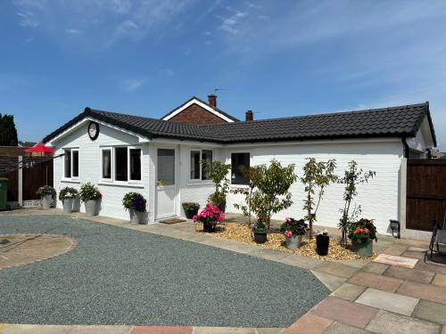 Ainsdale Apartment | The Hideaway