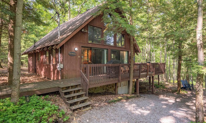 Sky Valley House | The Hideaway: Lake Area, Outdoor Fireplace, Video Games, Hot Tub!