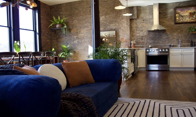 Wheeling Apartment | The Historic Berry Loft
