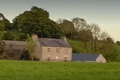 Knockaderry Cross Roads House | The Hollow