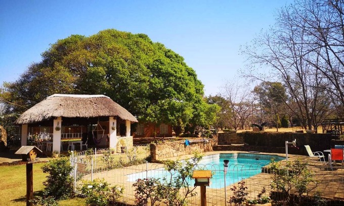 Geluksburg House | The Homestead Guest House and S-Catering