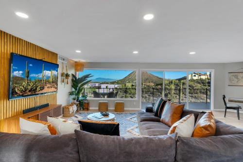 Mountain Gardens Estates House | The Horizon Haven - Gem Show