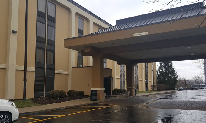 Dayton Hotel | The Hotel@Dayton South