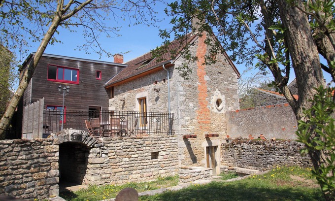 Val-Mont House | The house of happiness