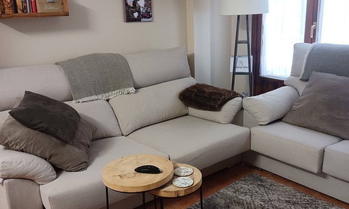 Lumbier Apartment | The house of the gatico. Tourist apartment located in Lumbier, Navarra.