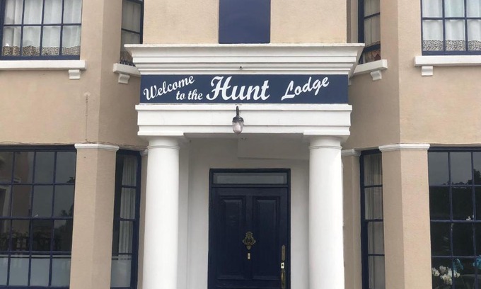 Linslade Hotel | The Hunt Lodge