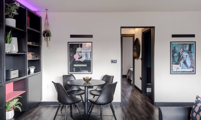 Soho Apartment | The Influencer Suite - Soho - by Frankie Says