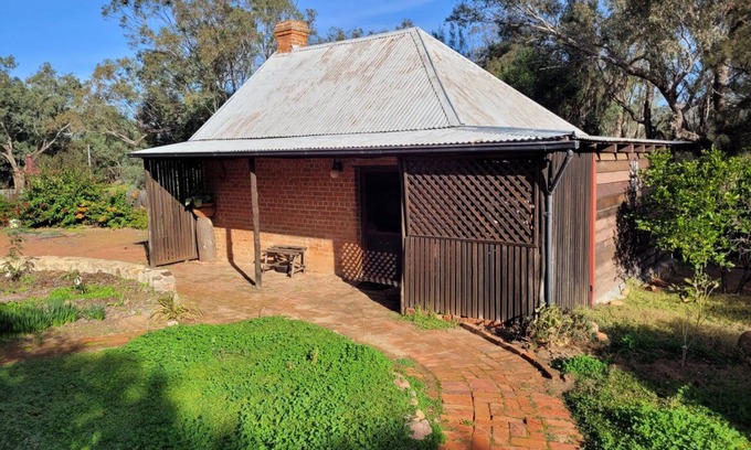 Katrine House | The Inn @ Katrine Steading