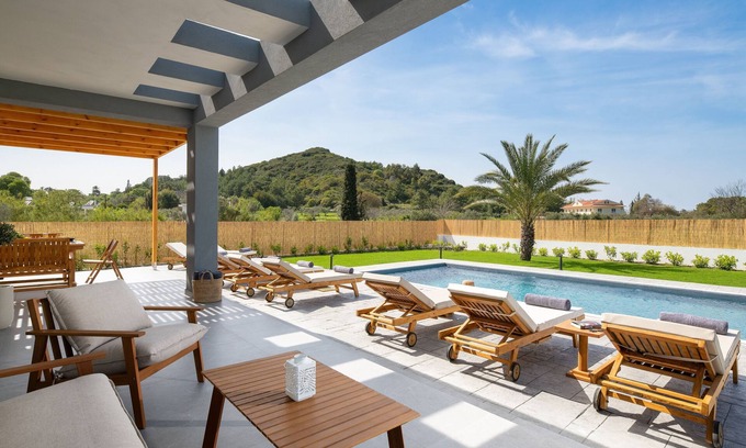 Ixia Villa | The Ixian Memory bringing luxury into nature.