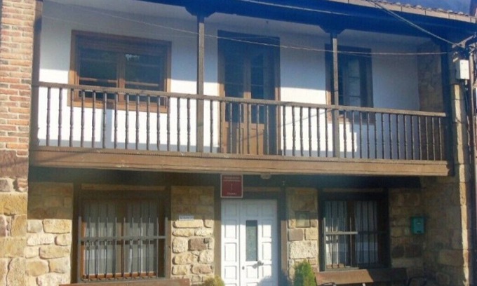 Caranceja Cottage | The Jomeruca. Town house near beach and mountains