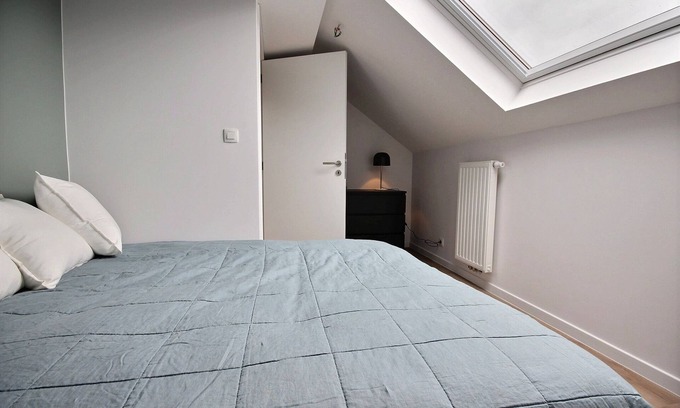 Saint-Laurent Apartment | The KAT105 - 3 bedrooms