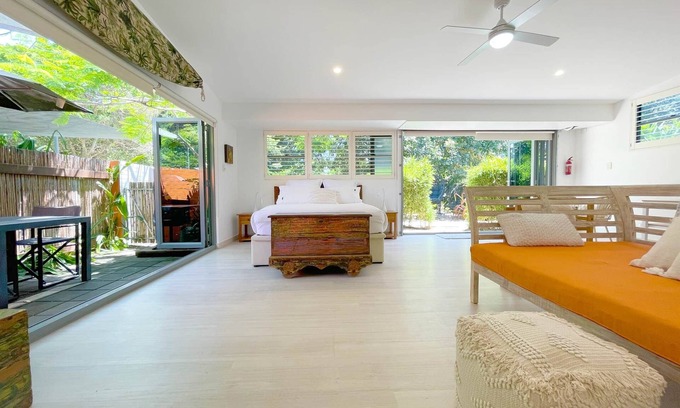 Scotts Head Villa | The Katuk Suite - Driftwood Villas Scotts Head