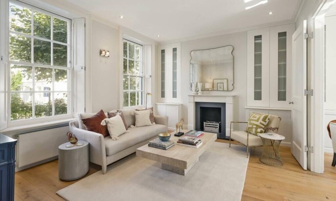 Royal Borough of Kensington and Chelsea Apartment | The Kensington Estate (CP293)