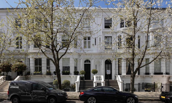Campden House | The Kensington Townhouse, by Veeve