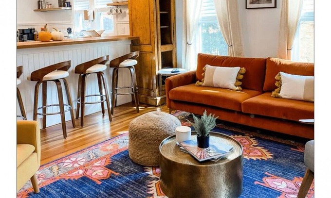 Mount Pocono Apartment | The King Queen of The Poconos