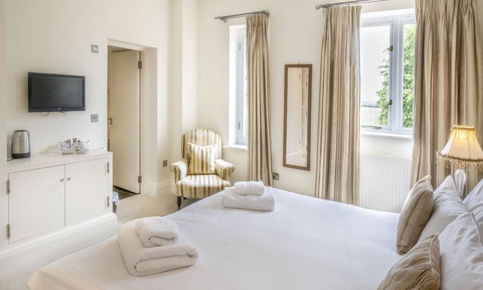 Great Bircham Bed & Breakfast | The Kings Head Country Hotel