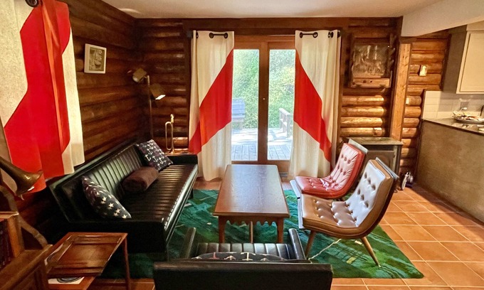 Anderson Valley House | The Knotty Oak - Sugar Pine Cabin - House #2 of 3 Walk to Philo wineries/dinner!