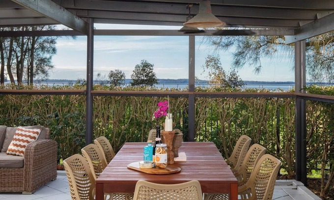 Tuggerawong House | The Lake Haus Spacious Waterfront Escape with Pool