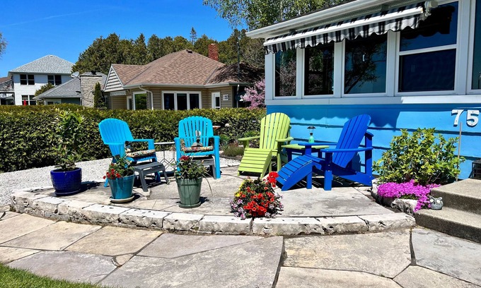 Port Elgin Cottage | "The Lake House" With Spectacular Views! Steps to Beach!