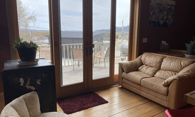 Lansing House | The Lansing Loft