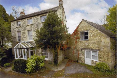 Inchbrook House | The Laurels At Inchbrook
