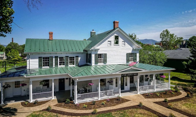 Luray House | The Legacy Suites Collection Full Property Rental