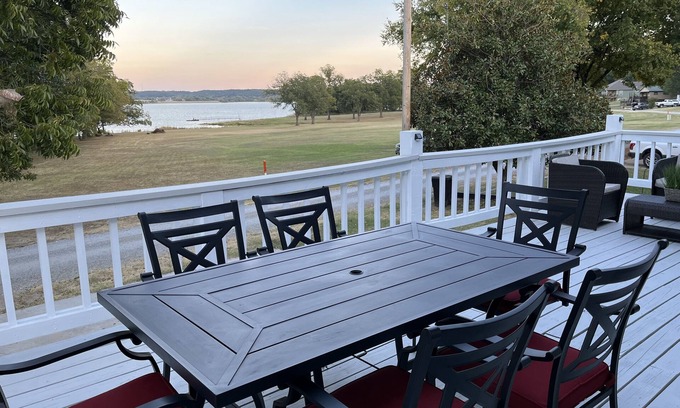 Pryor House | The Lily Pad at Lake Hudson with huge deck and lakefront view!