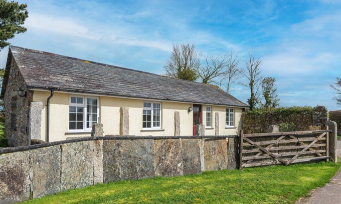 Saint Kew Cottage | The Linhaye, a cottage in the countryside