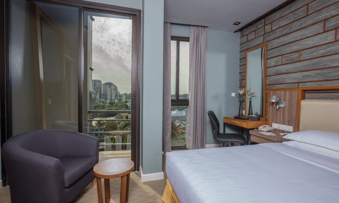 Bahan Hotel | The Link Yangon Boutique Hotel