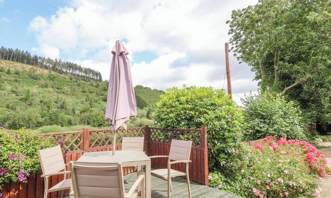 Llanferres Cottage | The Little White Cottage