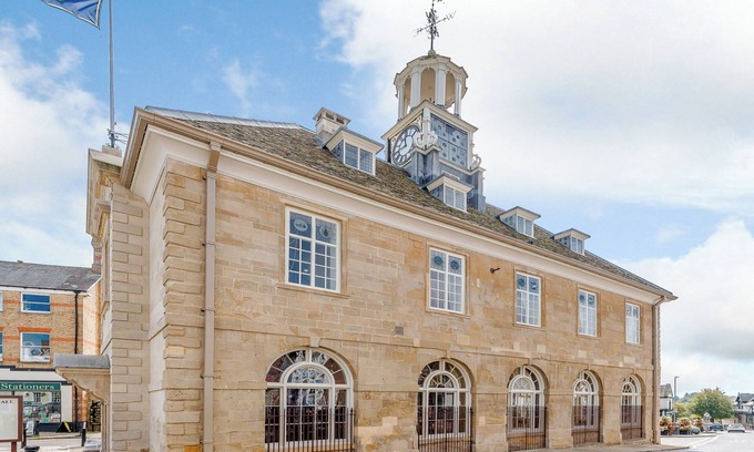 Brackley Cottage | The Loft at Brackley Town Hall