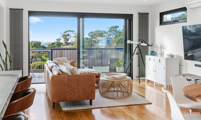 McCrae House | The Loft House - McCrae