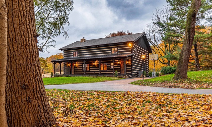 Gap Cabin | The Log House at Twin Brook