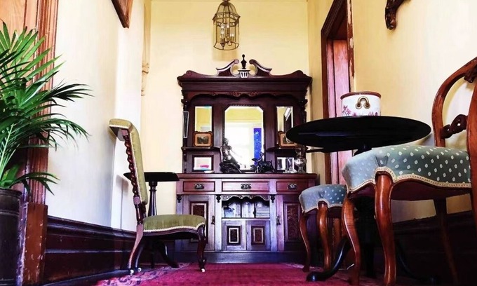 Beeac House | The London Bank At Beeac Built In 1888 Historical Cottage w/fireplace