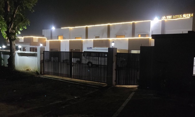 Bahraich Hotel | The Lotus Sutra Hotel