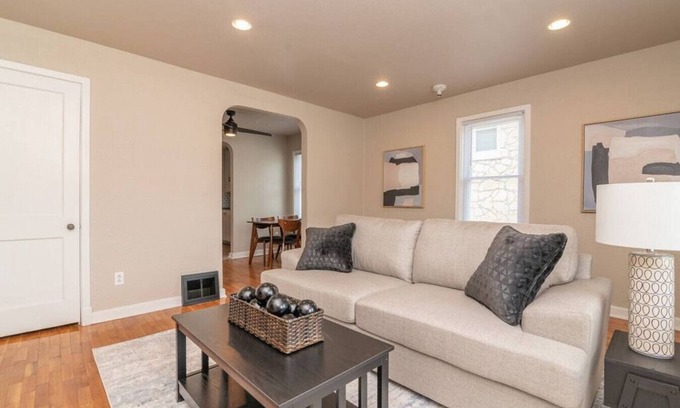 Jefferson City Apartment | The Madison 3 - 2 bedroom, 1.5 bath duplex