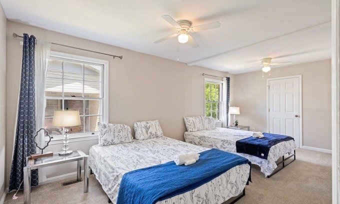 North Augusta House | The Magnolia Manor 4BR Greenway Retreat